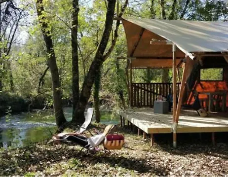 Camping Peyrelevade Brantôme